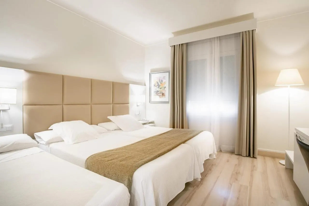Hotel Pirineos Figueres