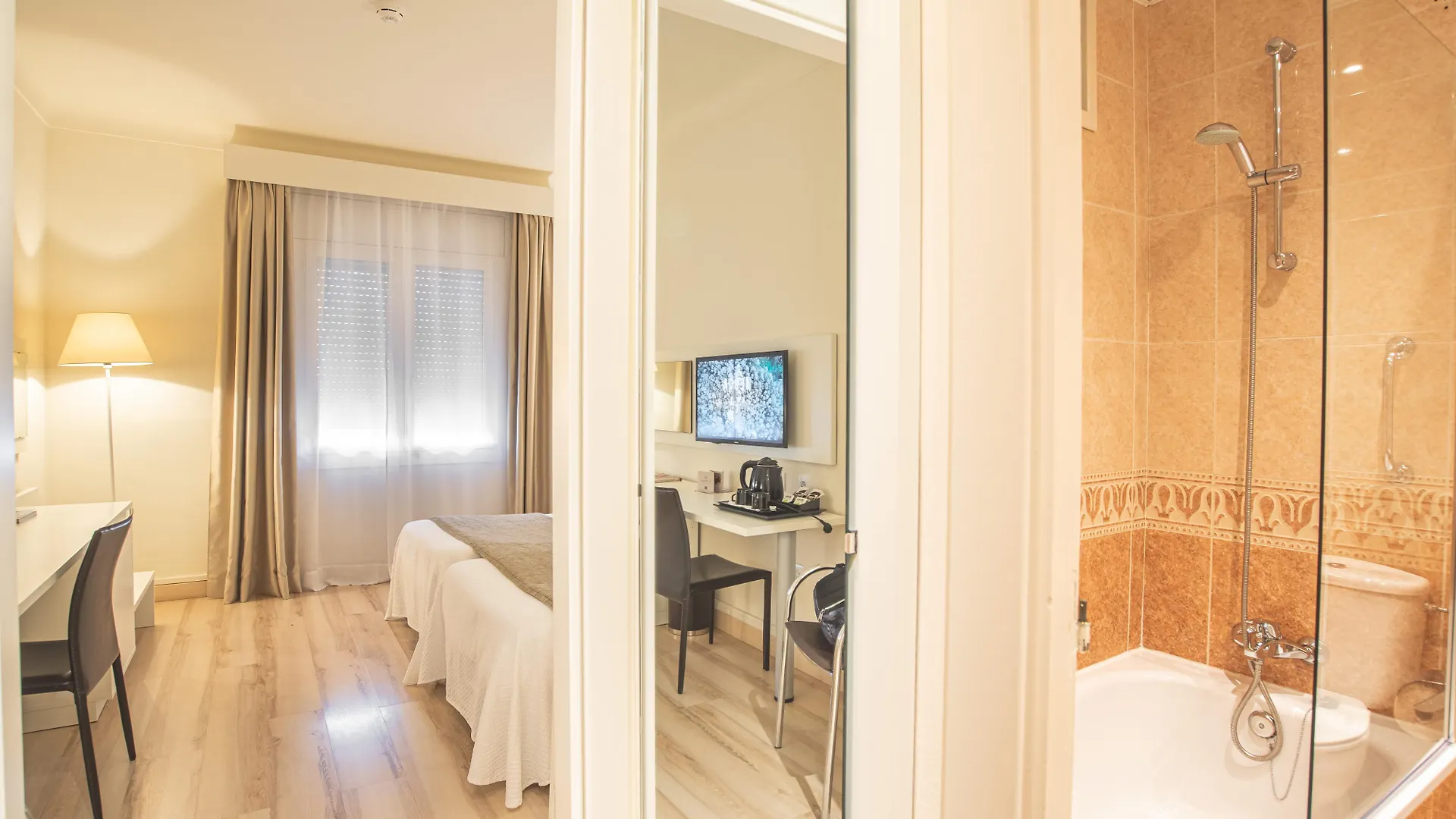 Hotel Pirineos Figueres