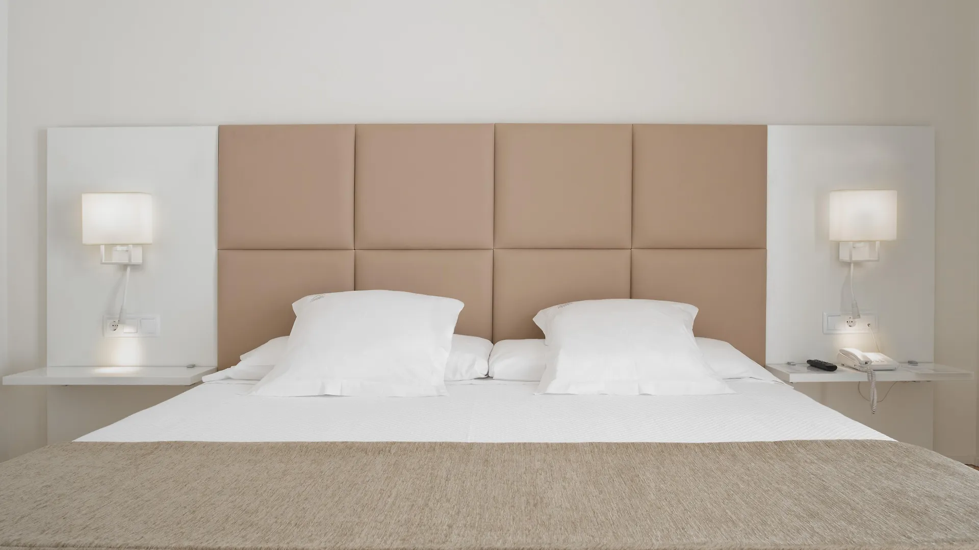 Hotel Pirineos Figueres By Pierre & Vacances 4*, Figueres (Girona) Spain