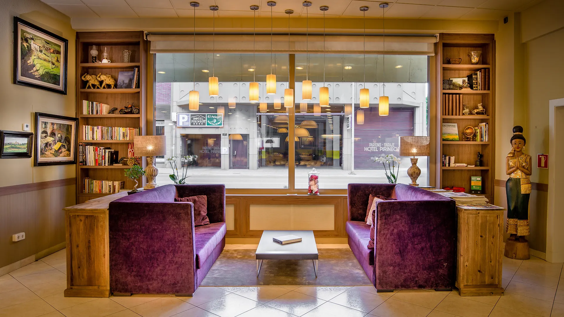 Hotel Pirineos Figueres By Pierre & Vacances  Figueres (Girona)