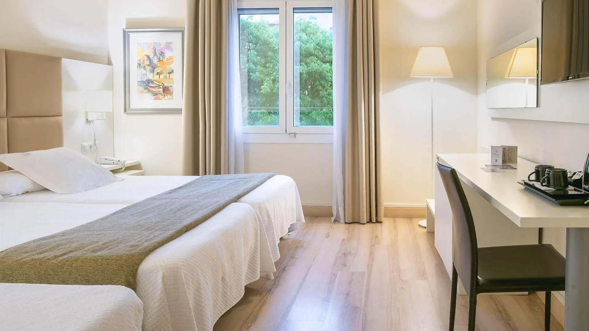 Hotel Pirineos Figueres