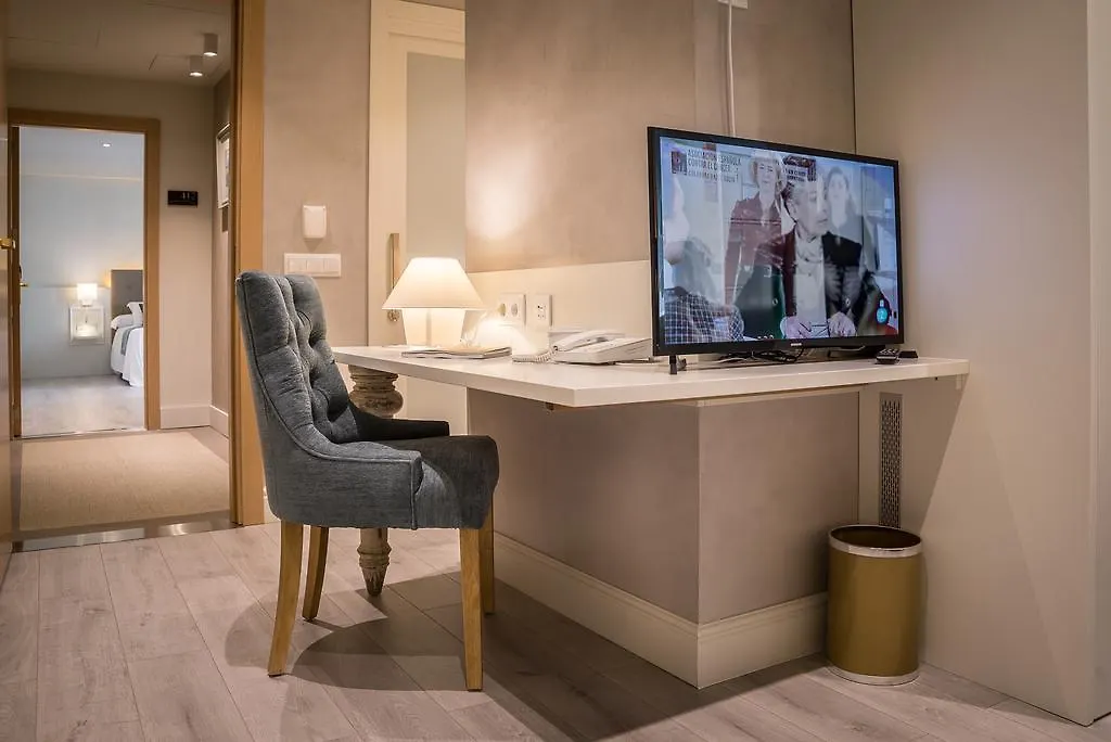 Hotel Pirineos Figueres By Pierre & Vacances 4*, Figueres (Girona)