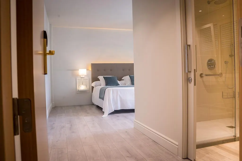 Hotel Pirineos Figueres By Pierre & Vacances  Figueres (Girona)
