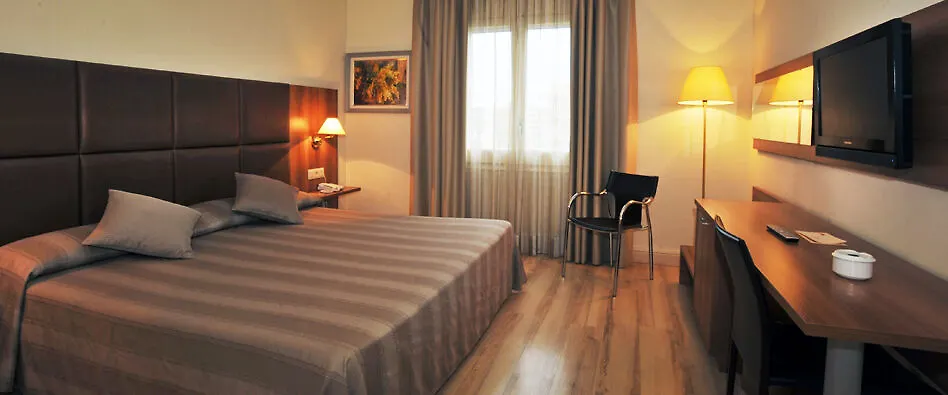 Hotel Pirineos Figueres By Pierre & Vacances